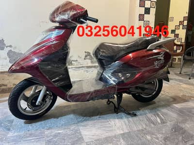 united 100cc 2022 petrol self start automatic scooty