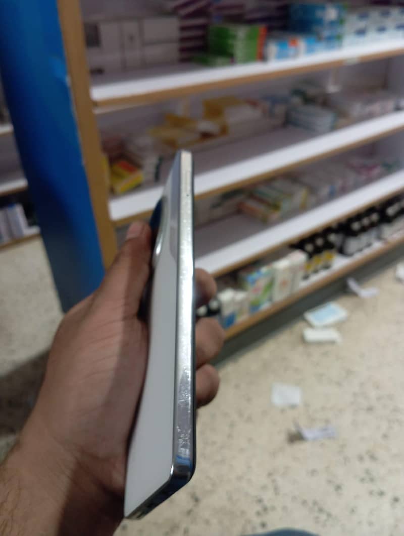 TECHNO CAMON 30 2