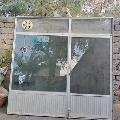 elominyam door with glass