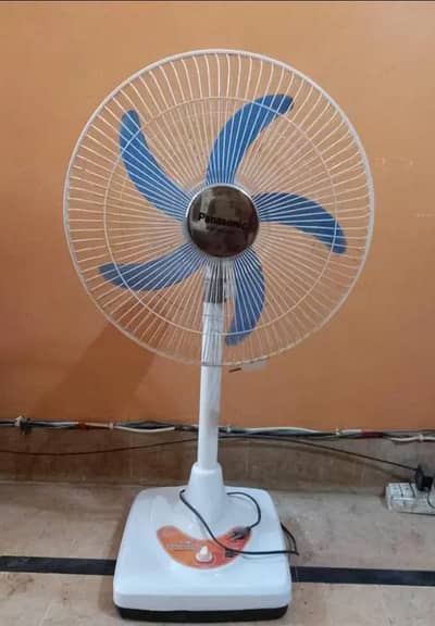 Charging Fan 18 inch Rechargeable Fan Backup 4 Hours
