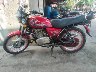 Suzuki GS 150 Model 2021