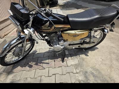 honda 125 special edition gold