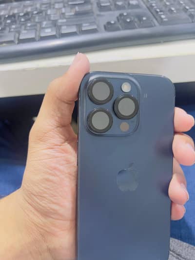 iPhone 15 pro jv 256