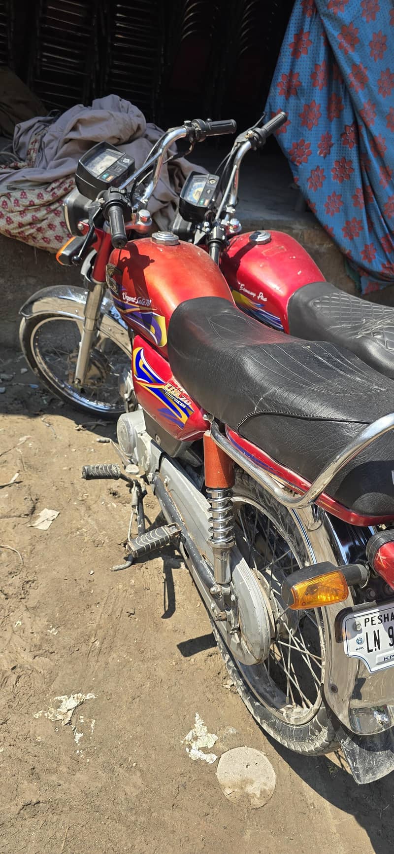 پشاور رجسٹر ہے فائل اور کاغذ میرے ساتھ ہے 0