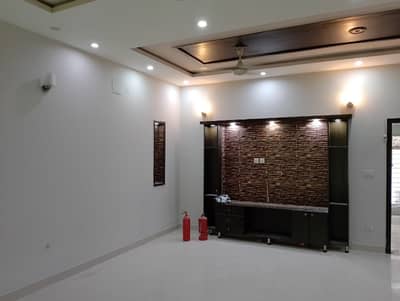 7 Marla House For Rent in Sector D Bahria Town, Lahore