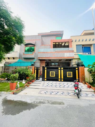 10 MARLA NEW BRAND DOUBLE STORY HOUSE AVAILABLE FOR SALE, IN CITI HOUSING GUJRANWALA ON PRIME LOCATION.