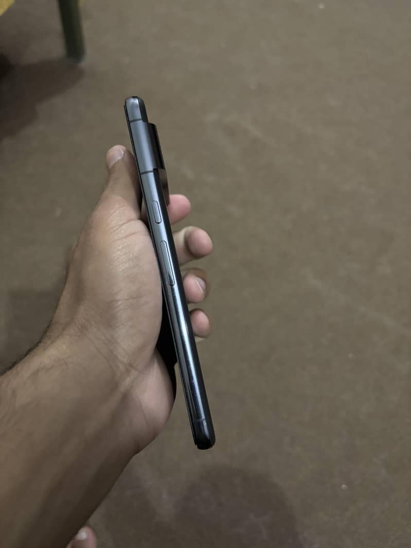 google pixel 8 pro 4