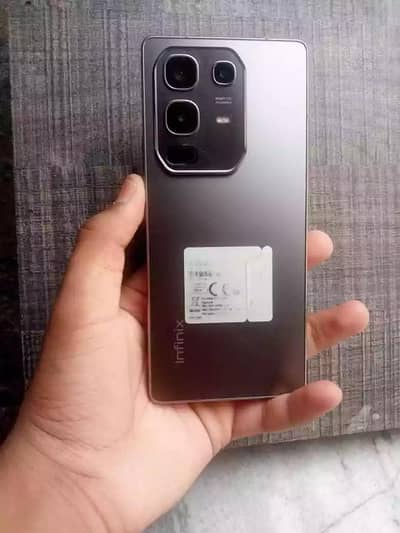 8/256 9 month warranty