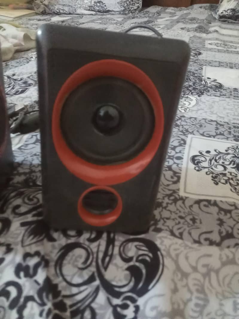 multimedia speaker 2