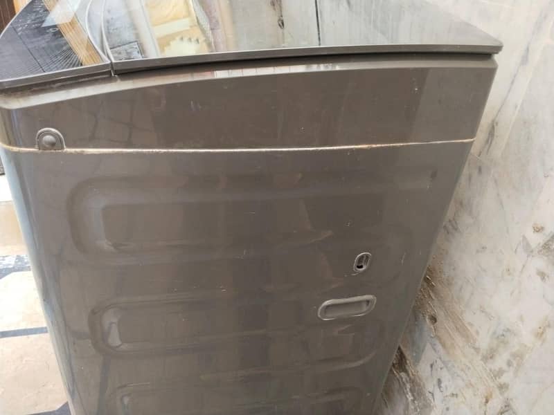 Dawlance automatic machine 4