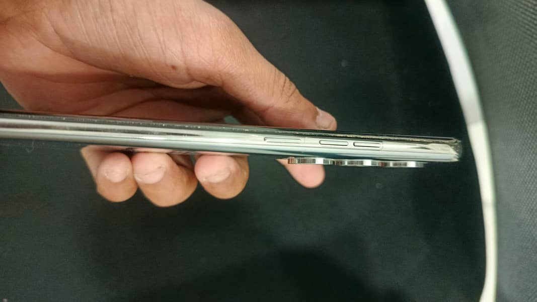 Tecno Camon 40 pro 2