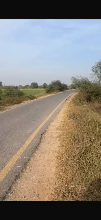 In Jalalpur Of Jalalpur, A 136 Kanal Commercial Plot Is Available
