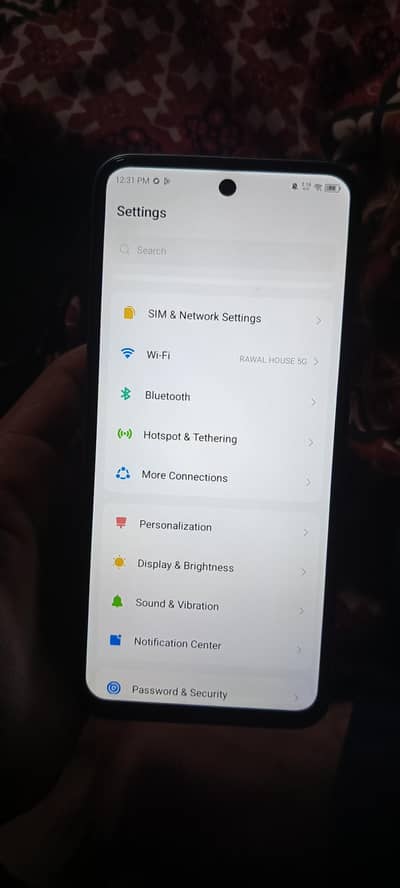 ik haat use hua hy phone