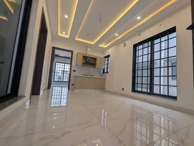 10 Marla Upper Portion For Rent