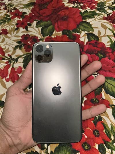 iPhone 11 Pro Max 256gb pta approved