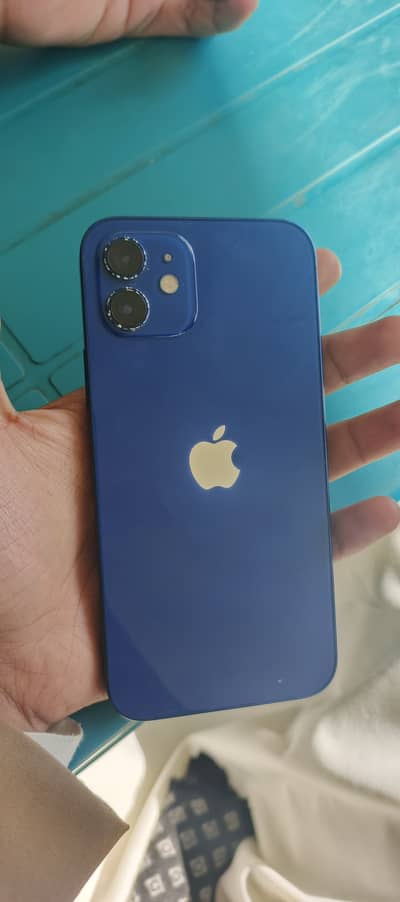 Apple iPhone 12