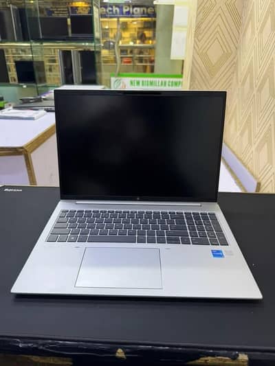 #HP EliteBook 865 G9 /AMD Ryzen™ 5 PRO/ 6650U