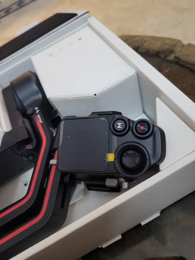 Dji Rs3 Brand new (Non-Active) Gimble