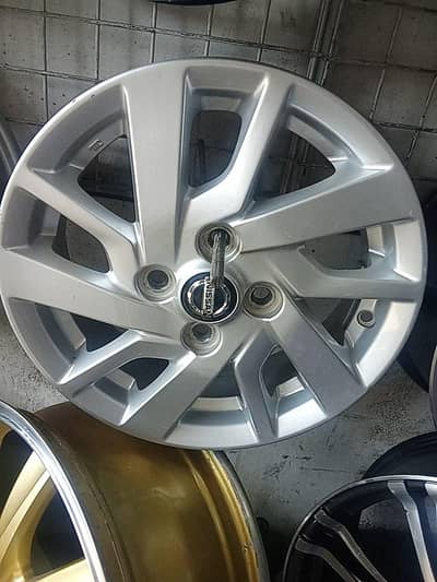 Geniun Nissan Days original Alloy Rims 14 size