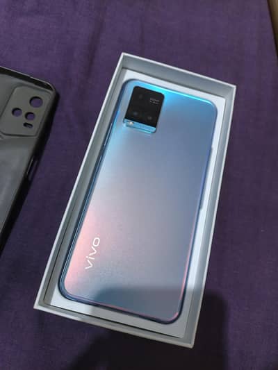 Vivo Y33S (8+4) GB RAM and 128GB ROM