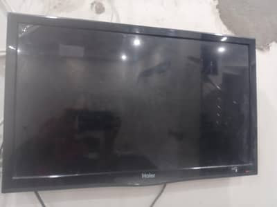 Haier 24 Inch LED TV LE24T1000H – Excellent Condition