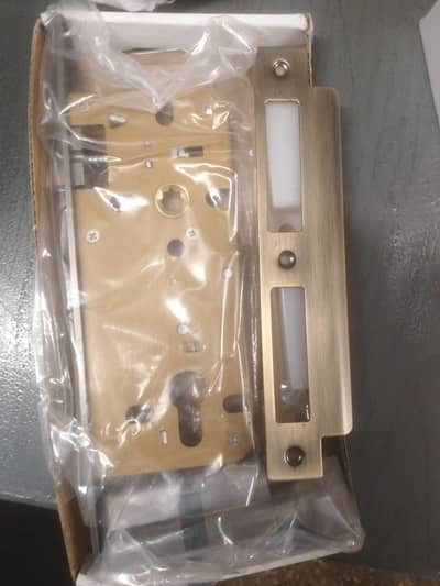 interior design consultant - Female