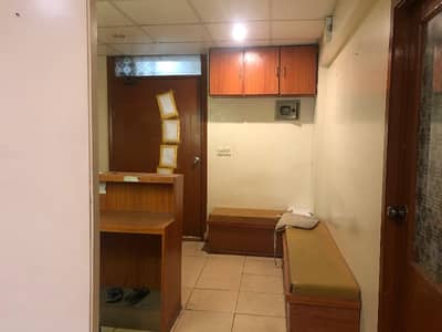 567 Square Feet Office In I. I. Chundrigar Road For sale