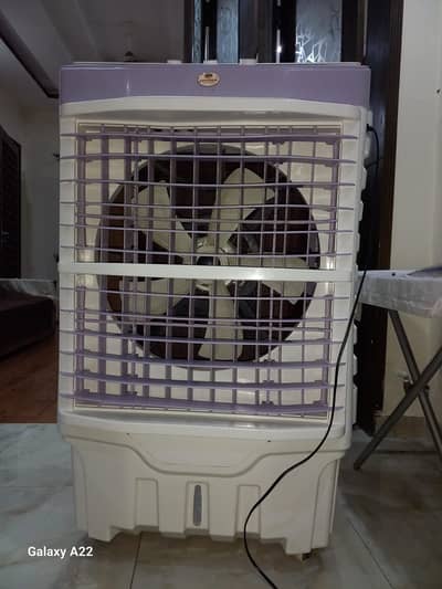 UNIVERSAL COMPANY AIR COOLER