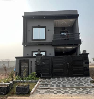 A Palatial Residence For Prime Location sale In Park View City - Platinum Block Lahore