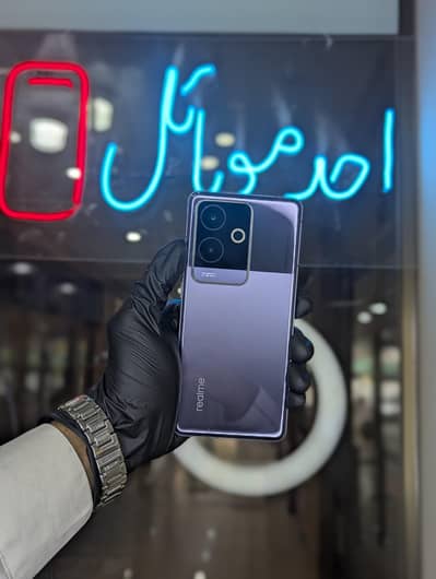 Realme Gt 6 12Gb 256Gb Dual Sim (official PTA) 5800 mah 10/10