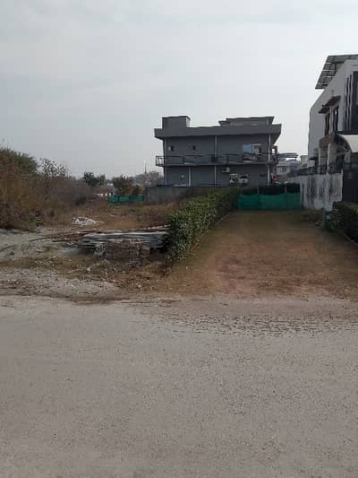 In D-12/4 1 Kanal Residential Plot For sale