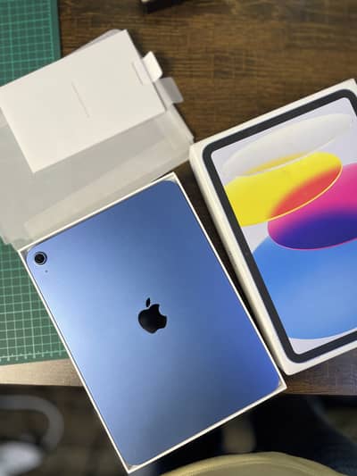 iPad 11 | 128 GB | Blue | 10/10 condition
