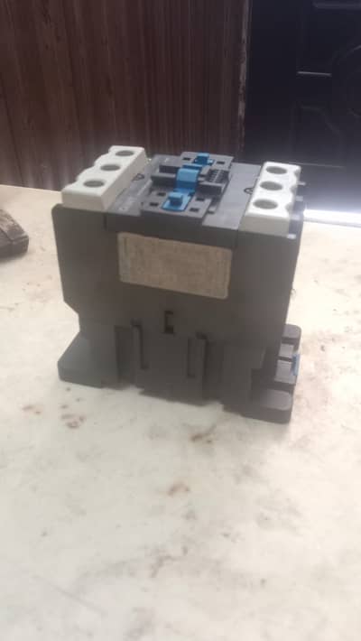 Chint Magnetic Contactor 3 Pole NXC 65 80Amp 30KW