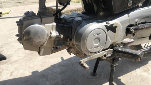 gar me use hui bike sirf city housing me use hui ha urgent sell