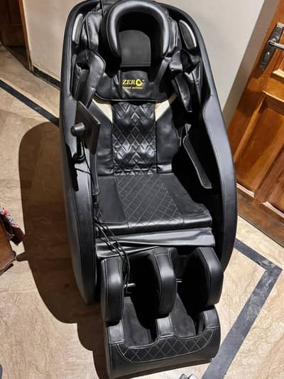 Massager chair | Jc Buckman massage chair | Recliner | Zero Lyfestyle