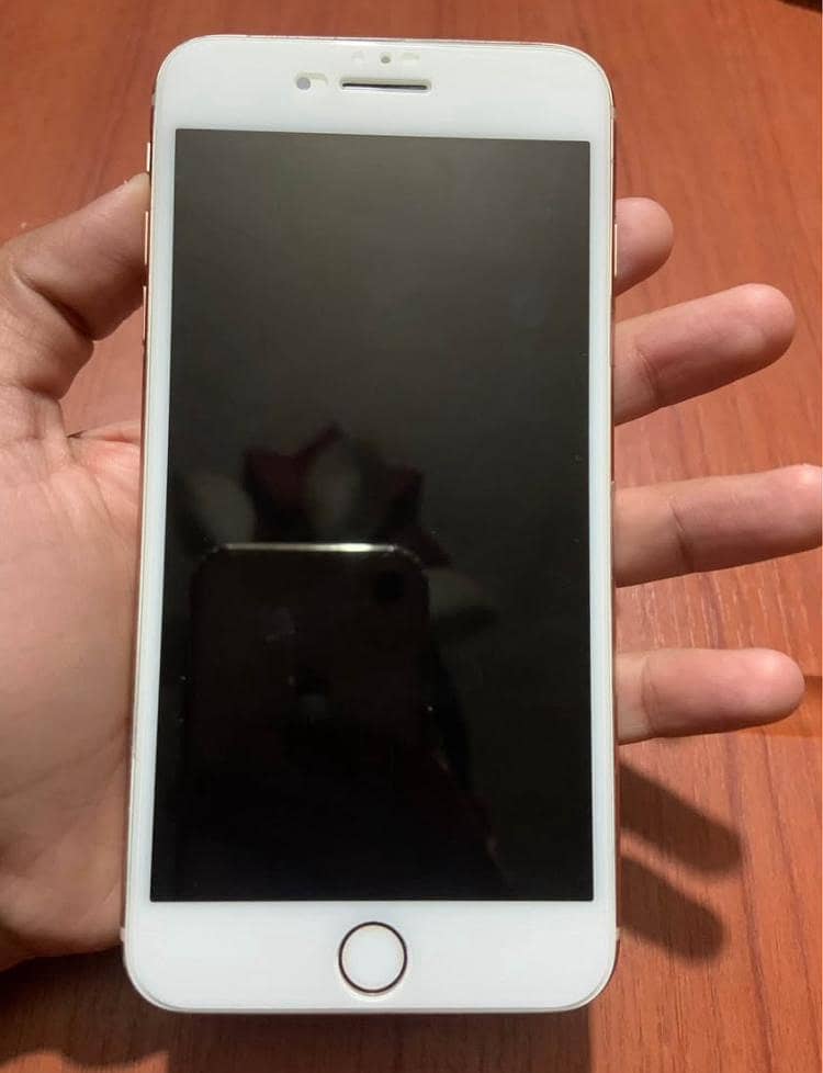 Apple iPhone 8 Plus 6