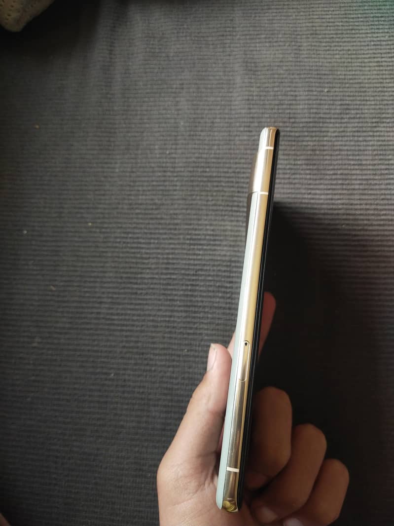 Google pixel 7 pro 2