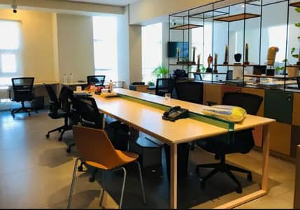 Chance Deal : 250 Yards Ground Floor Portion In Prime Location Of Shaheed e Millat Near Shahrah e Faisal At Low Rent.