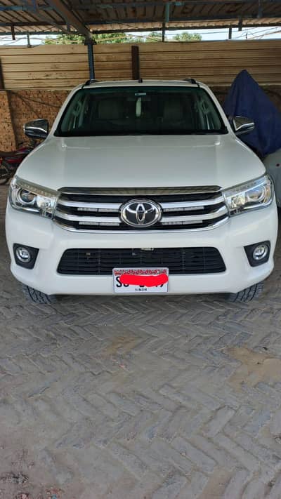 Toyota hilux revo v 2.8