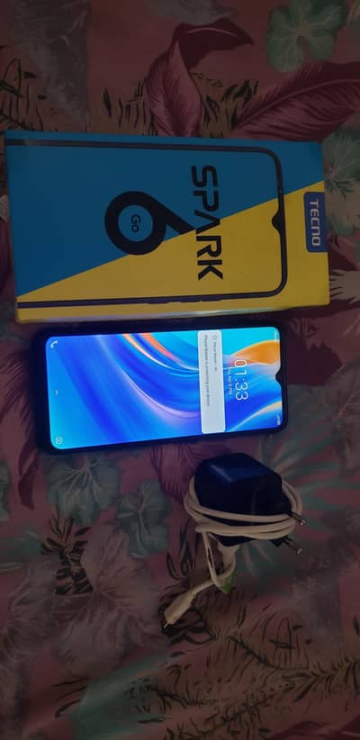 2 32 hai 5000 mah battery hai  condition 10/10 (03373045909)