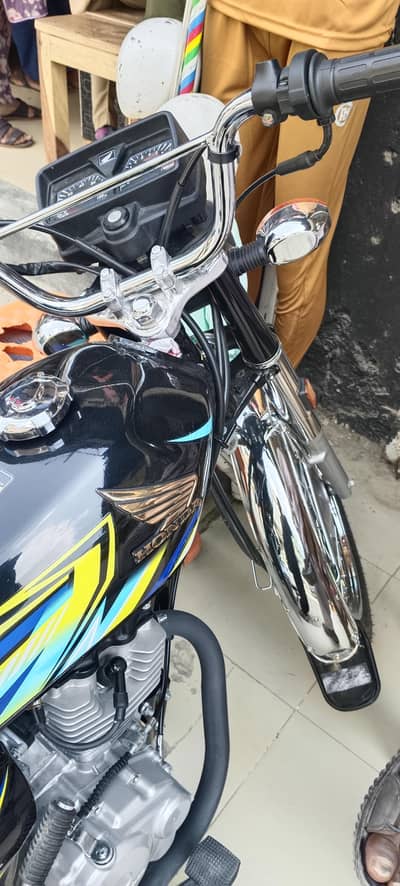 honda 125cc new  showroom