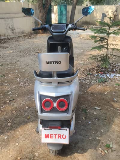 Metro E-Vehicle M6 2025