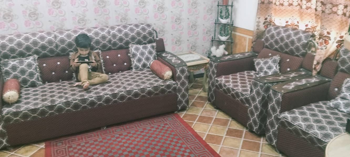 5 سیٹر صوفہ 2