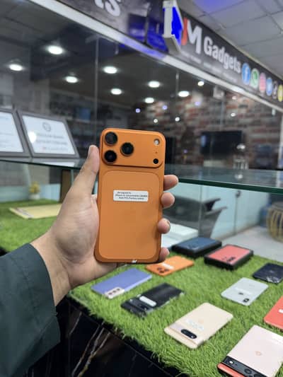 Iphone XR - Convert Into 17 Pro