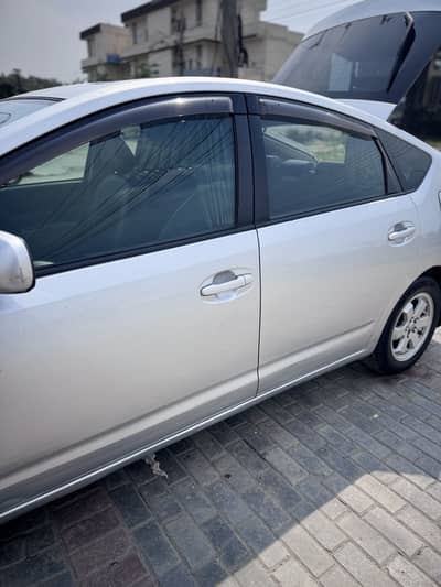 Prius 1.5 hybrid 20 model 16 import