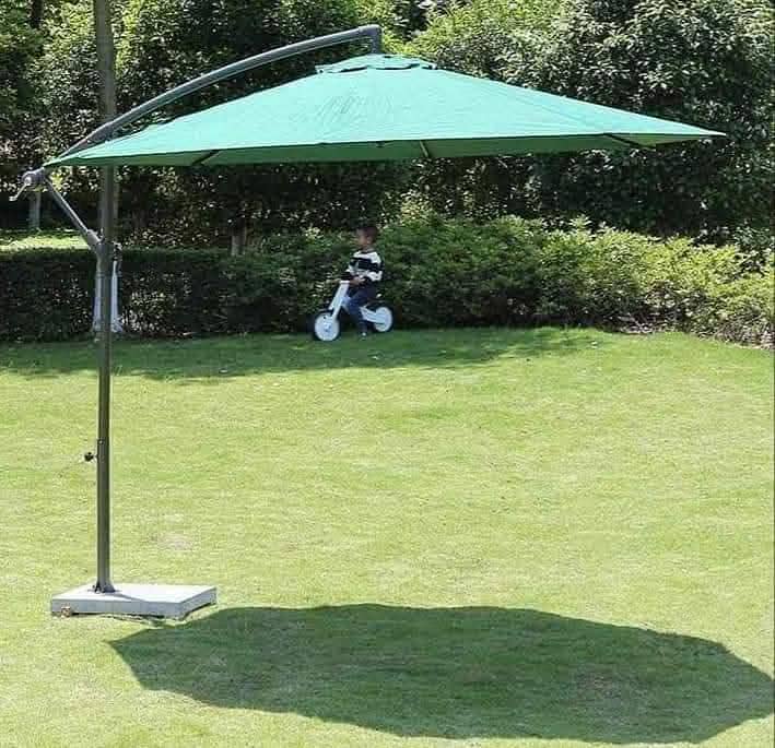 side poll umbrella 0