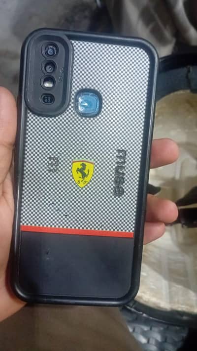 vivo y11 , 3 /32 , all ok guniun no problem  good