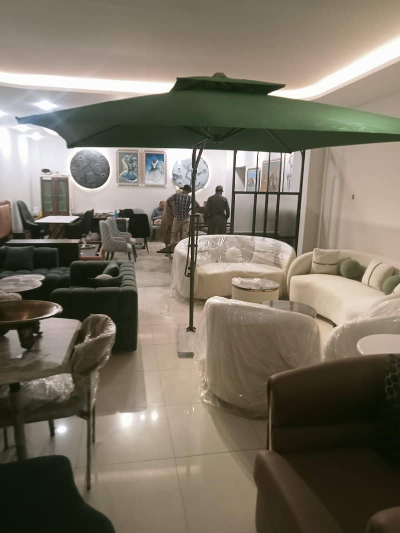 side poll umbrella 4