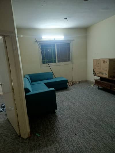 2 BED LOUNGE PORTION AVAILABLE FOR RENT