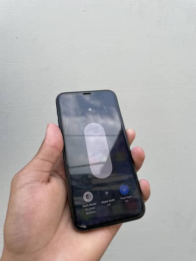Iphone 11 pro factory unlock